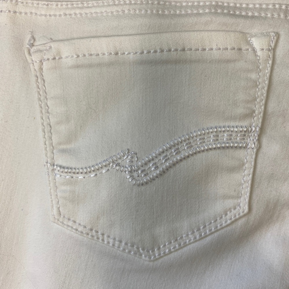 Almost Famous Womens White Skinny Jeans Low Rise Stretch Denim Size 7 - Picture 12 of 16
